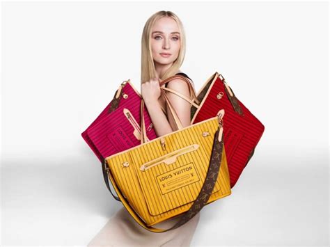 Sophie Turner for Louis Vuitton's 'Neverfull Inside Out' Bag Ad .